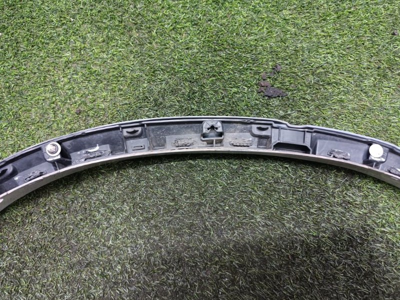 Накладка заднего крыла левого