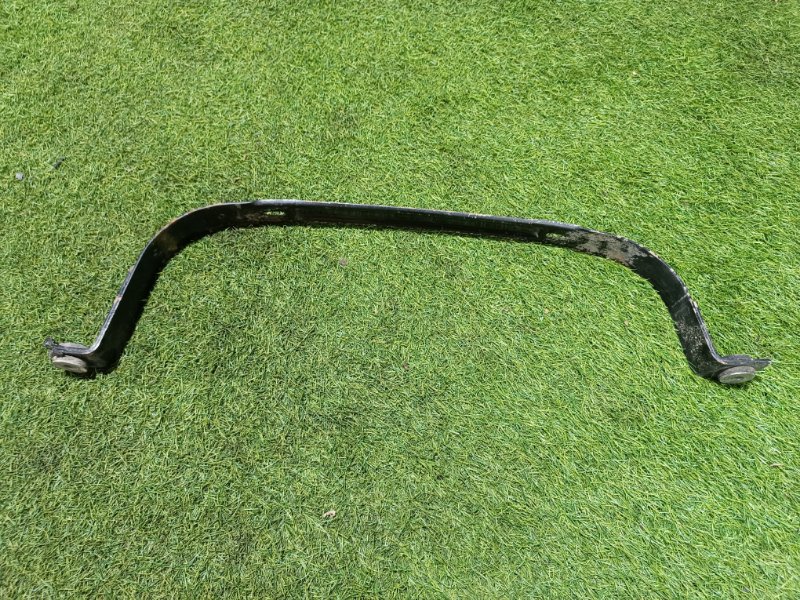 Кронштейн крепления топливного бака