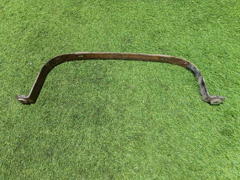 Кронштейн крепления топливного бака