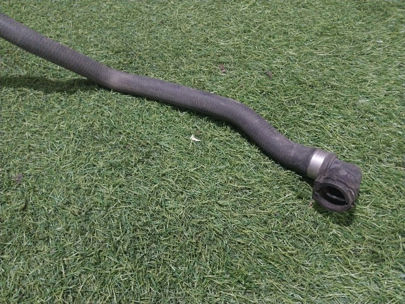 Шланг системы охлаждения