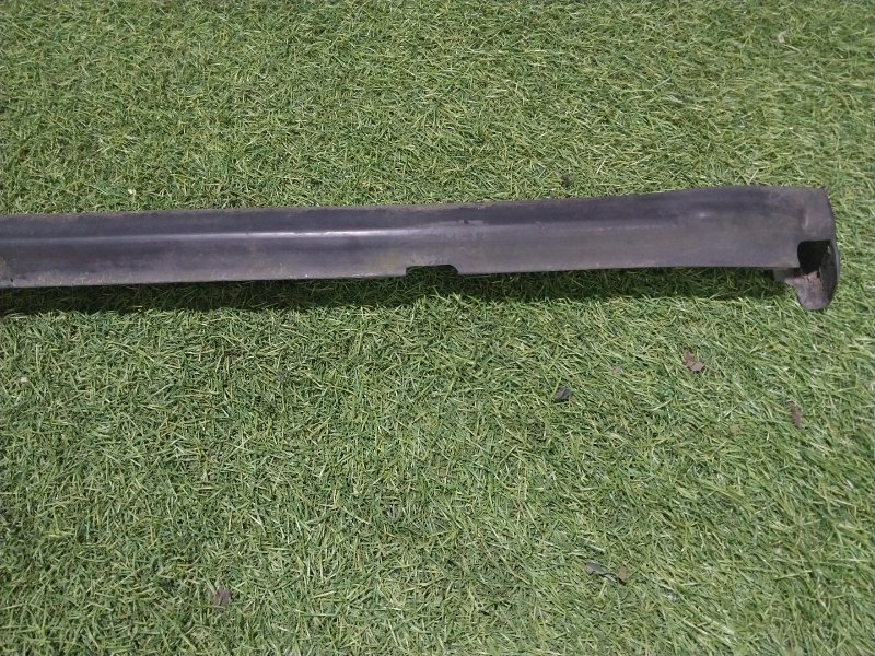 Уплотнитель стекла двери