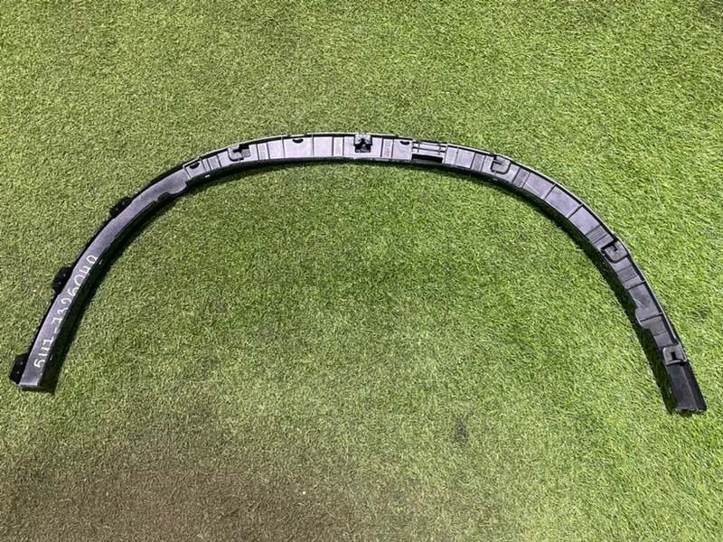 Накладка заднего крыла левого