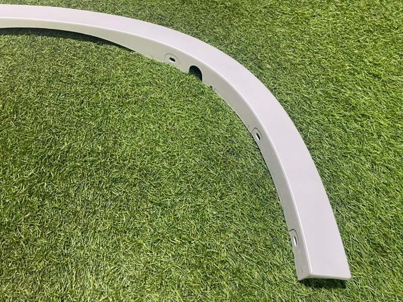 Накладка заднего крыла левого