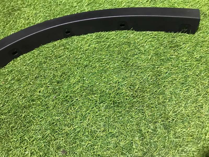 Накладка переднего крыла левого