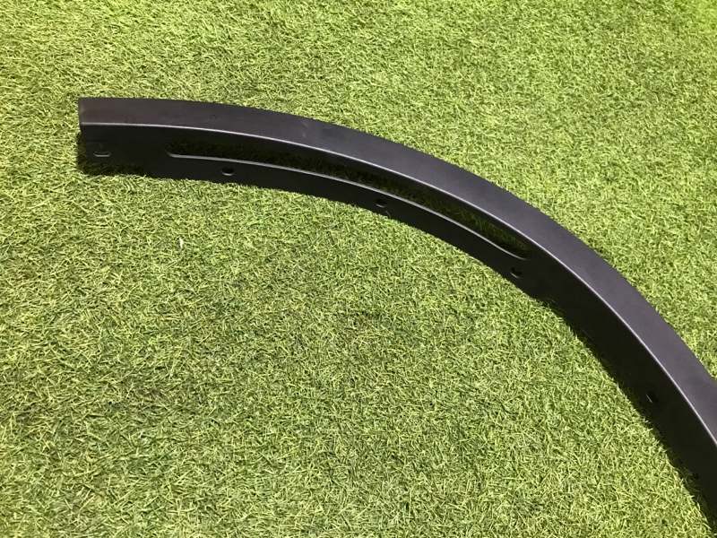 Накладка переднего крыла левого