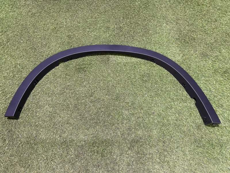 Накладка заднего крыла правого