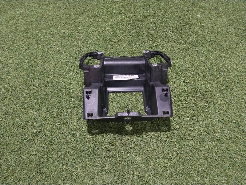 Кронштейн крепления торпедо