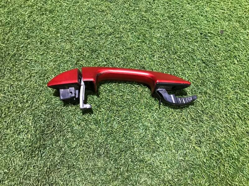 Ручка двери передней наружная левая