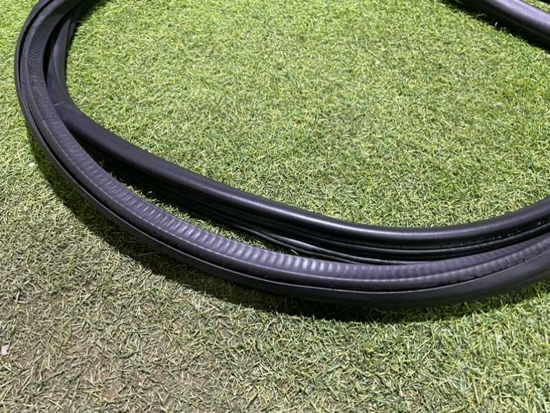 Уплотнитель двери