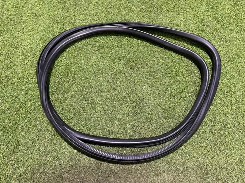 Уплотнитель двери