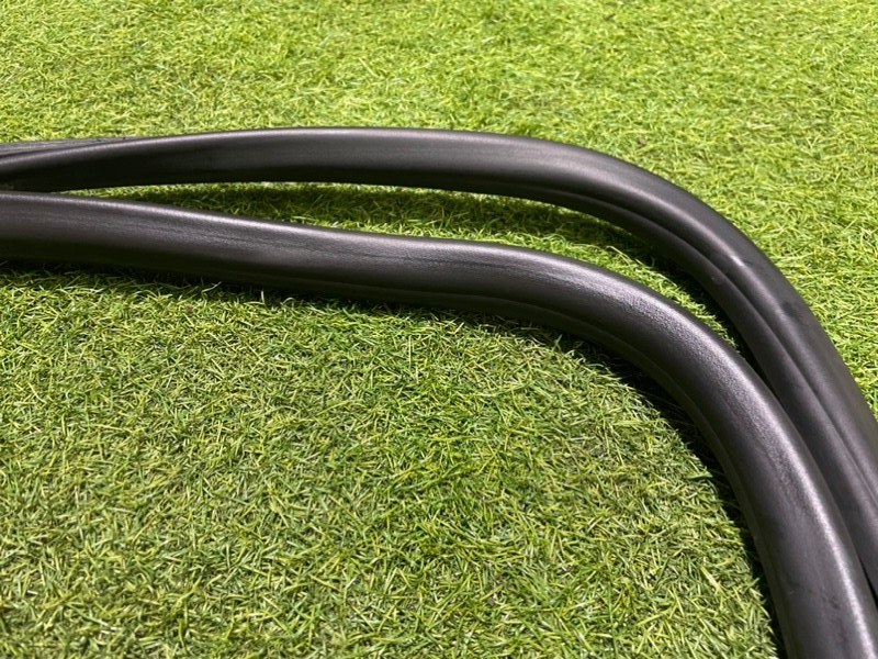 Уплотнитель двери