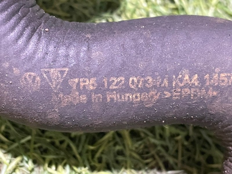 Трубка системы охлаждения