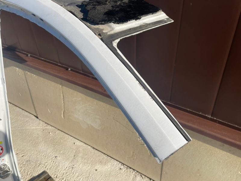 Кузовной элемент