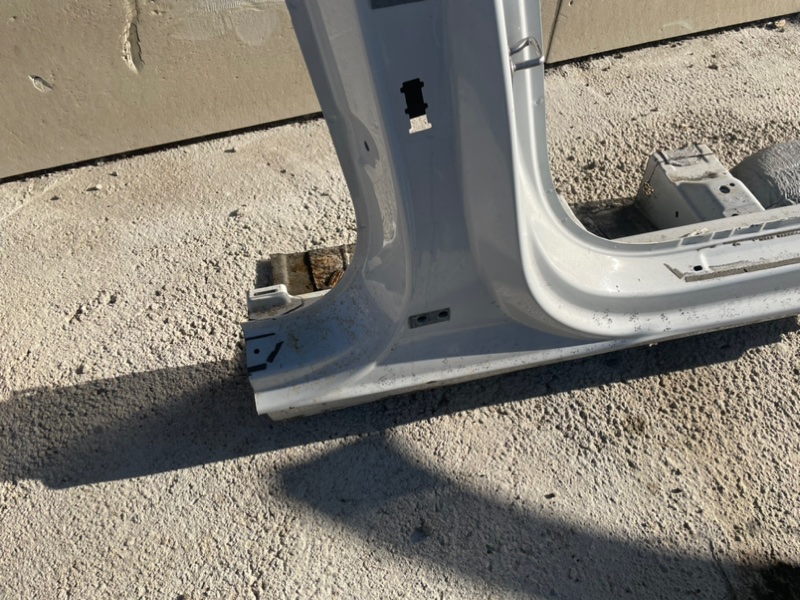 Кузовной элемент