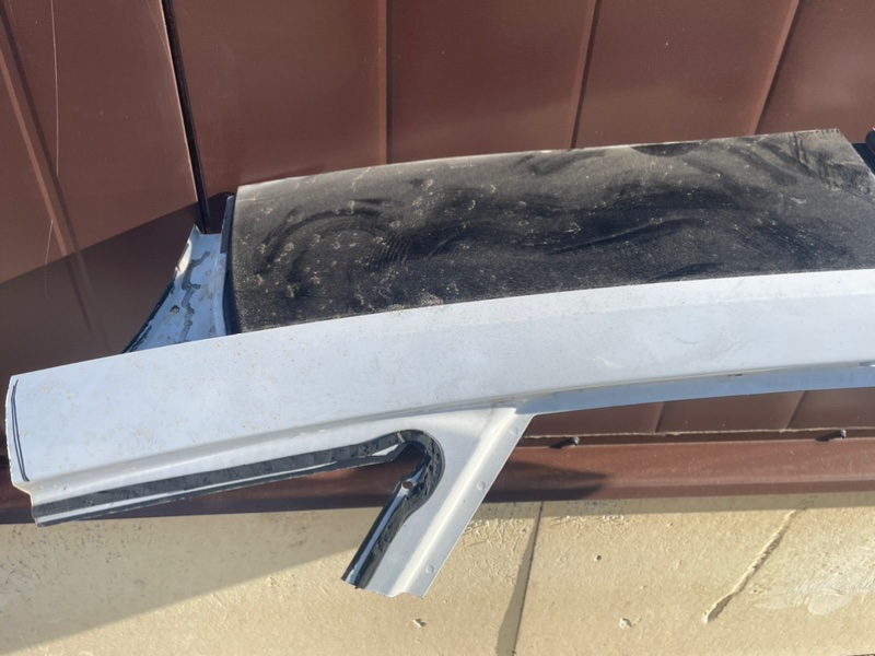 Кузовной элемент