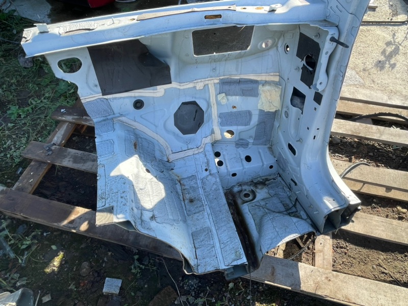 Лонжерон передний правый