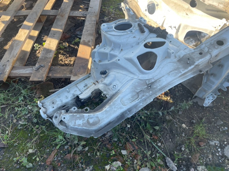 Лонжерон передний левый