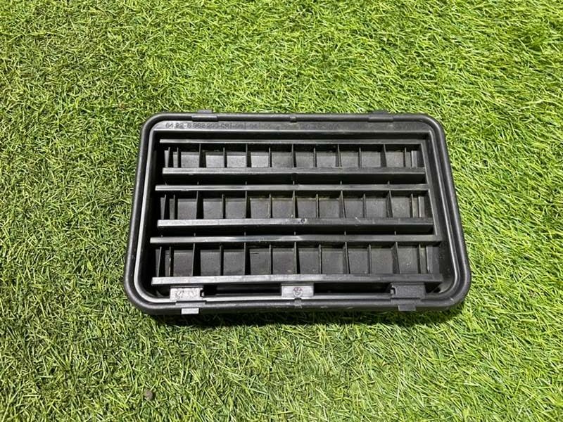 Решетка вентиляционная