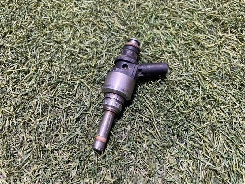 Форсунка инжекторная электрическая