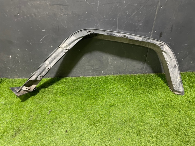 Накладка заднего крыла правого