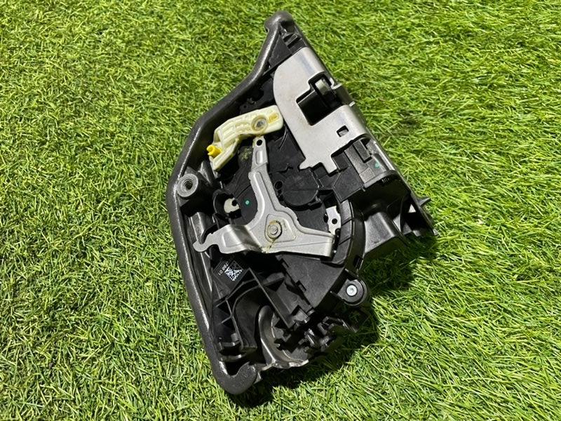 Замок двери задней правой