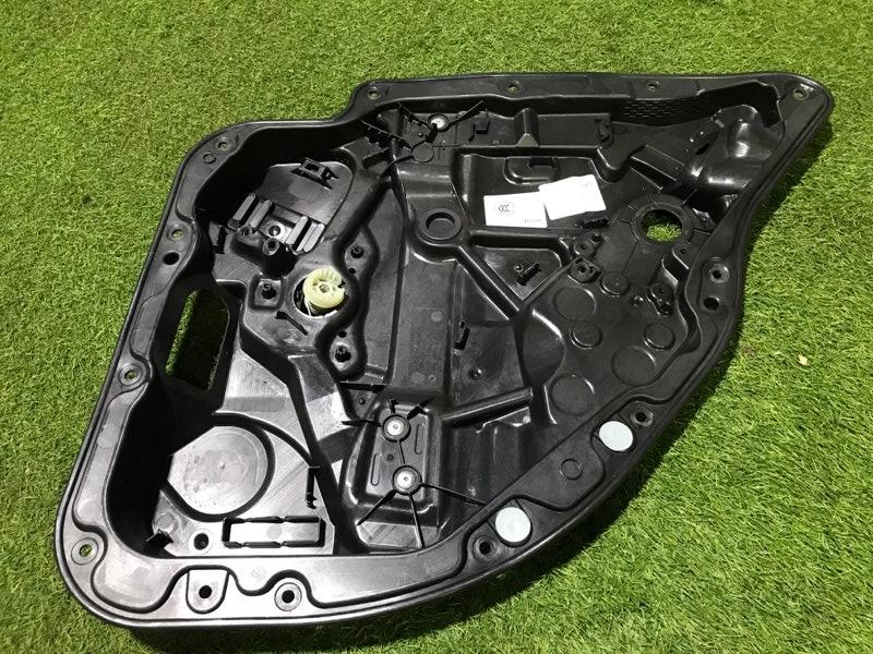 Стеклоподъемник электр. задний правый