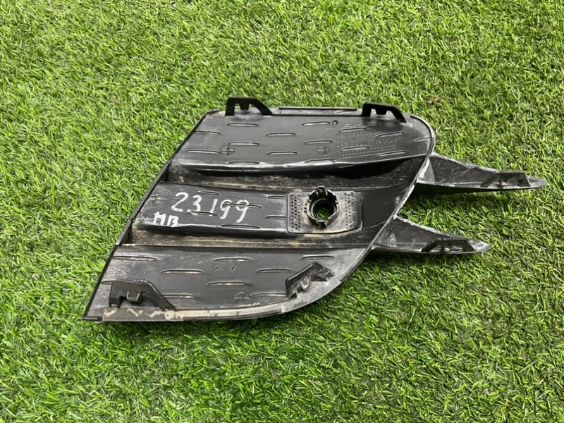 Решетка в бампер левая