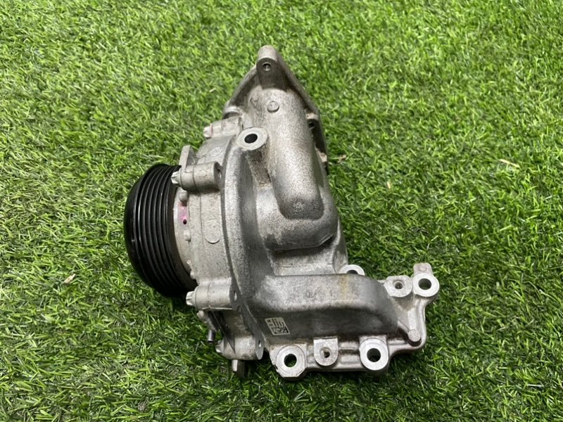 Насос водяной (помпа)