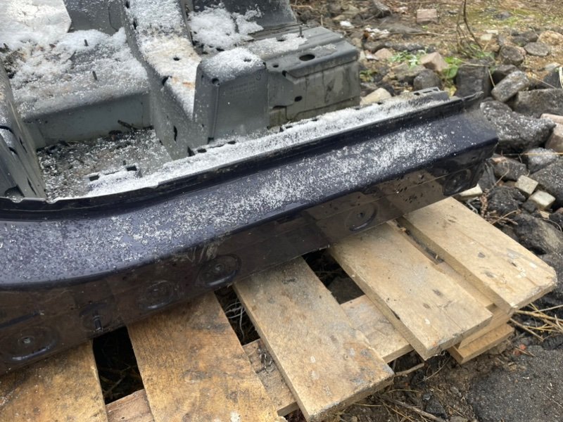 Кузовной элемент