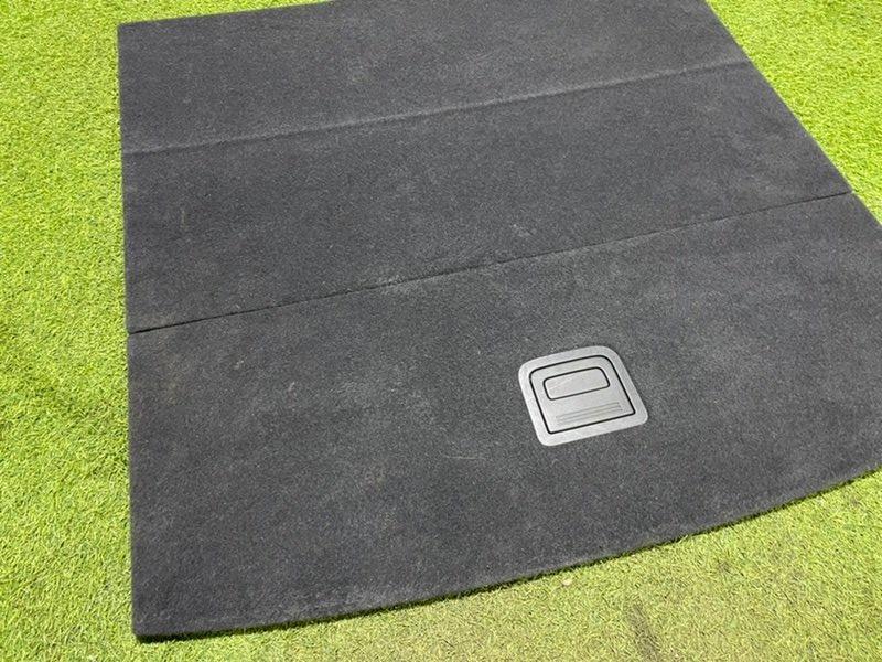 Пол багажника