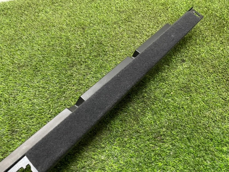 Накладка крышки багажника