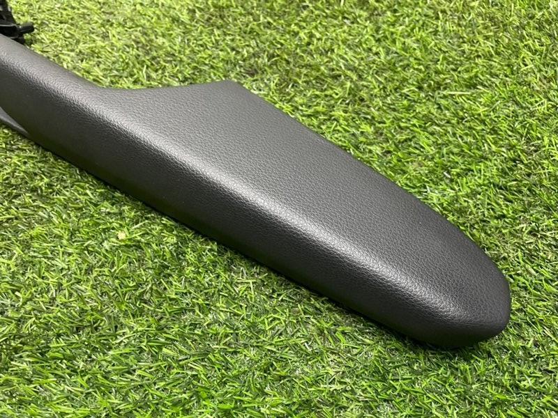 Подлокотник