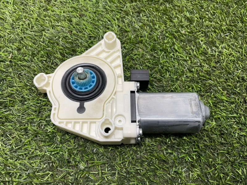 Моторчик стеклоподъемника