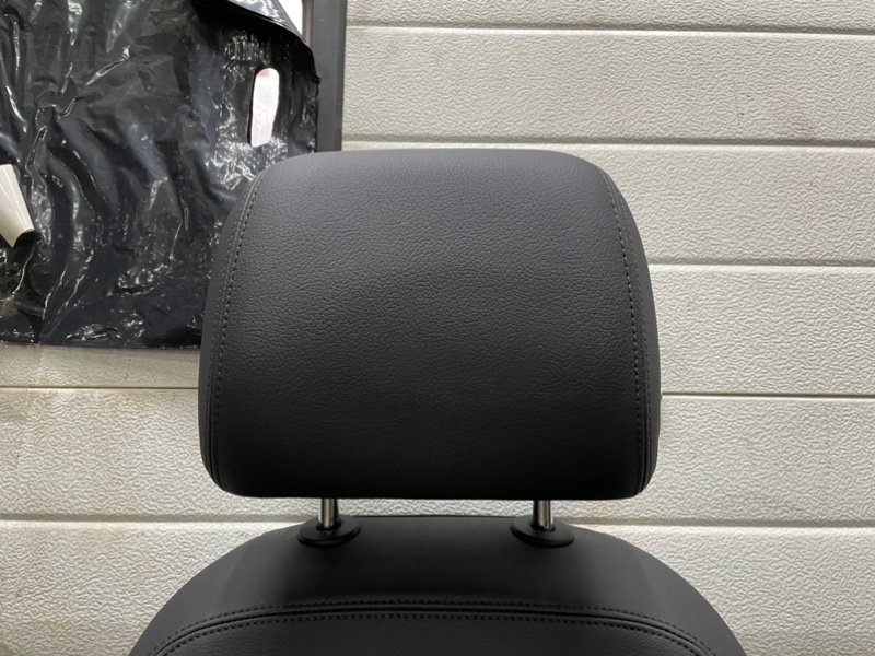 Сиденье салонное