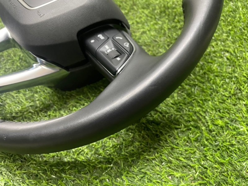 Рулевое колесо (руль)