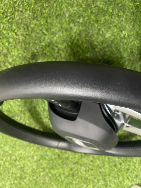 Рулевое колесо (руль)