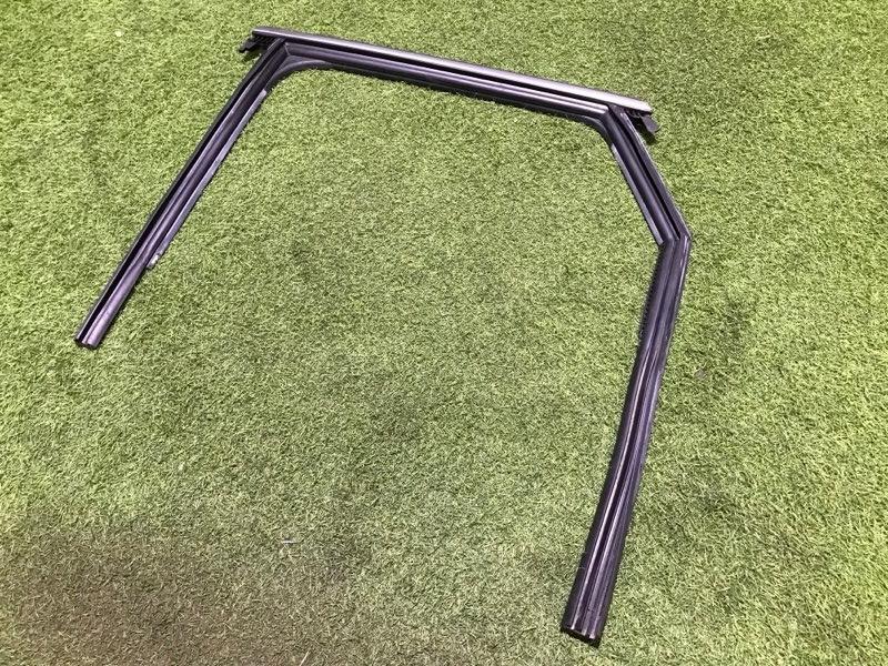 Уплотнитель двери