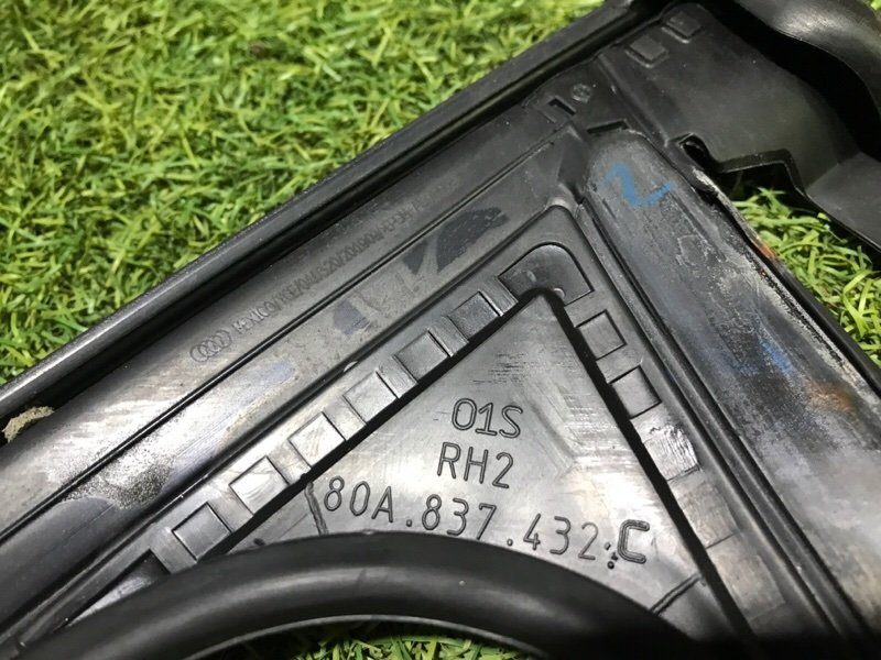 Уплотнитель двери