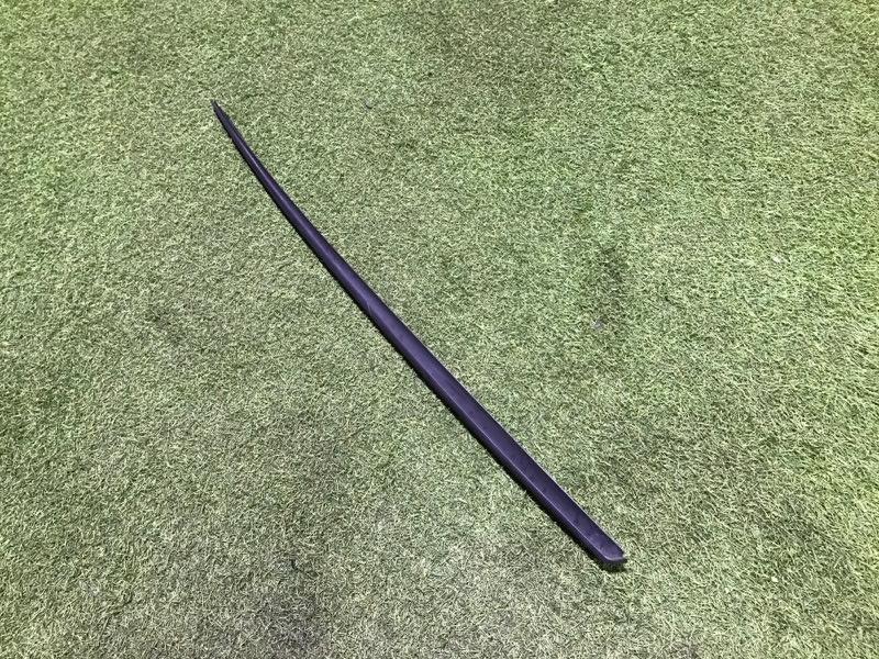 Молдинг лобового стекла