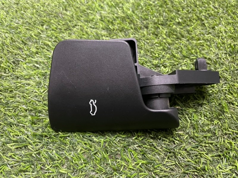 Ручка открывания капота