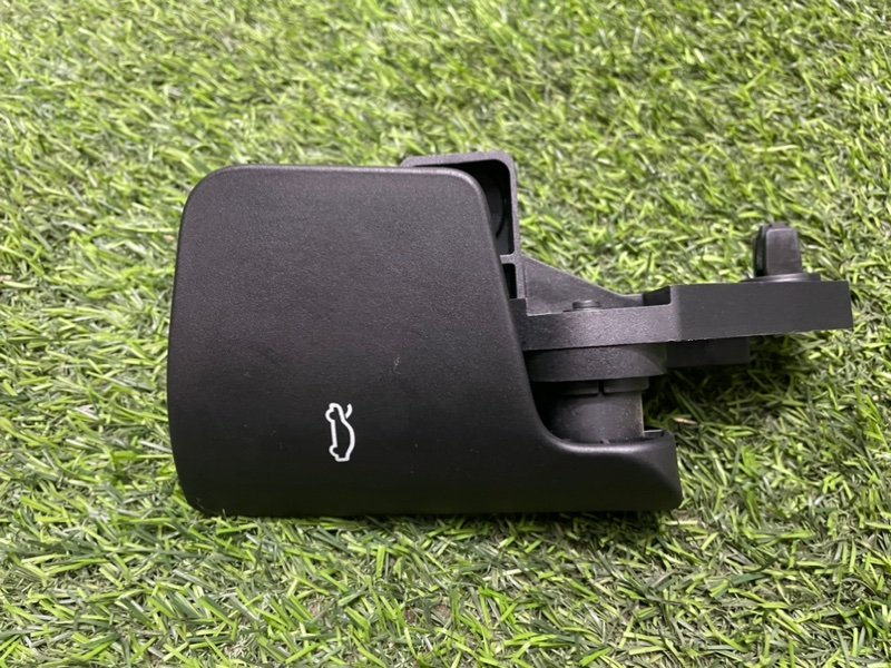 Ручка открывания капота