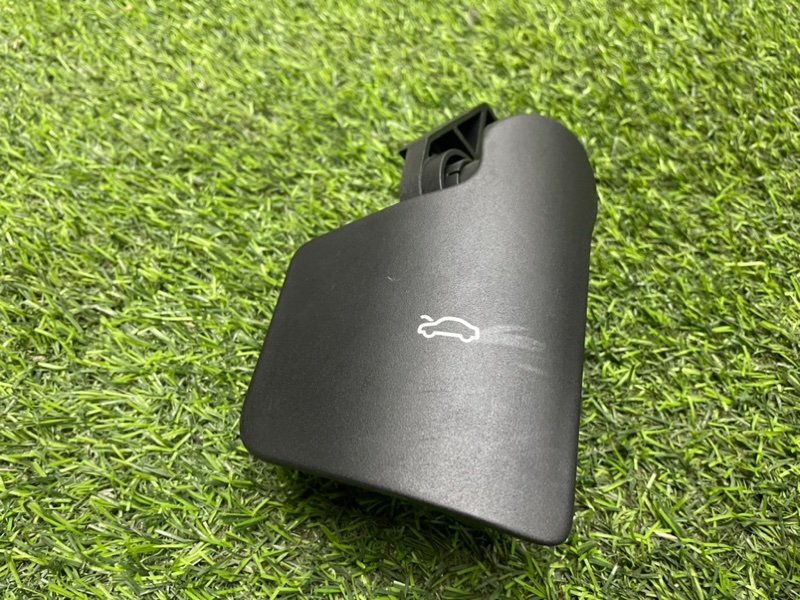 Ручка открывания капота