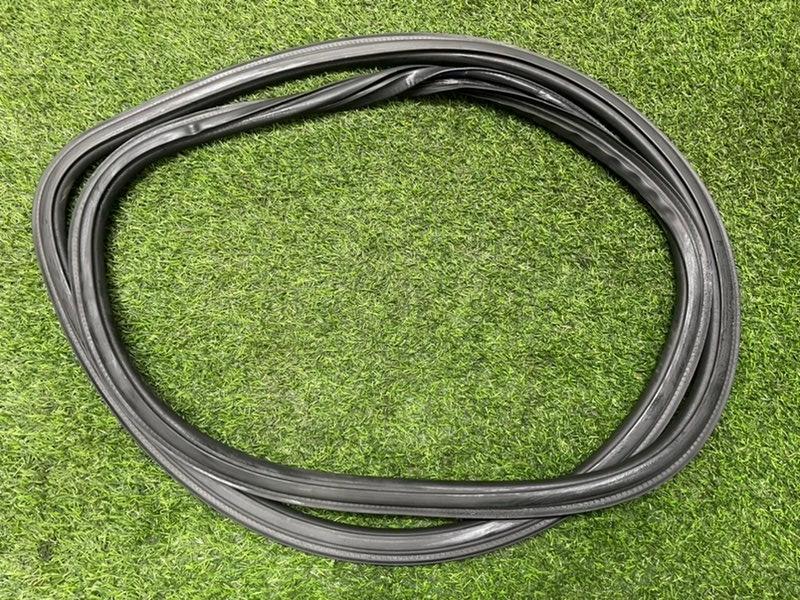 Уплотнитель двери