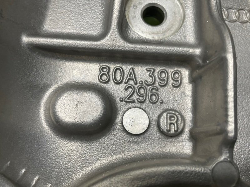 Кронштейн передней балки