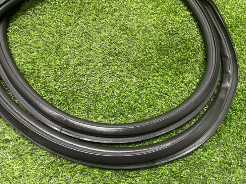 Уплотнитель двери