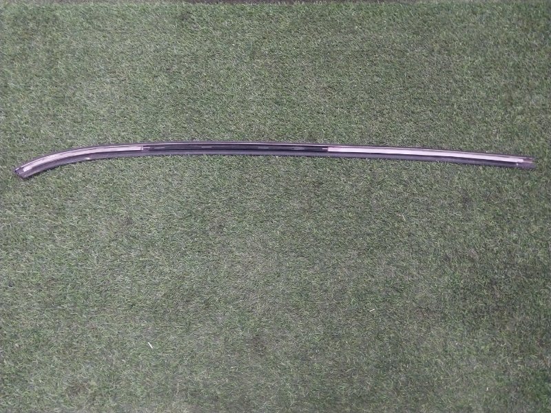 Молдинг заднего крыла правого