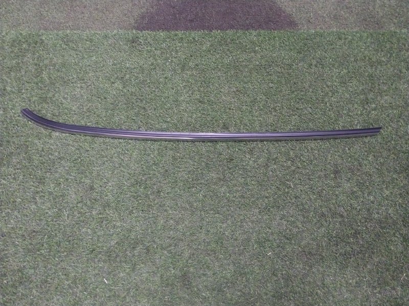 Молдинг заднего крыла правого