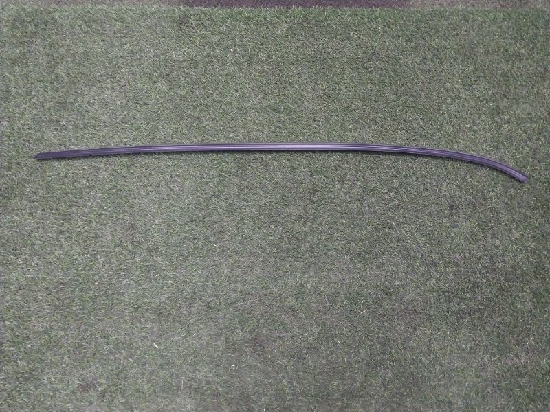 Молдинг заднего крыла правого