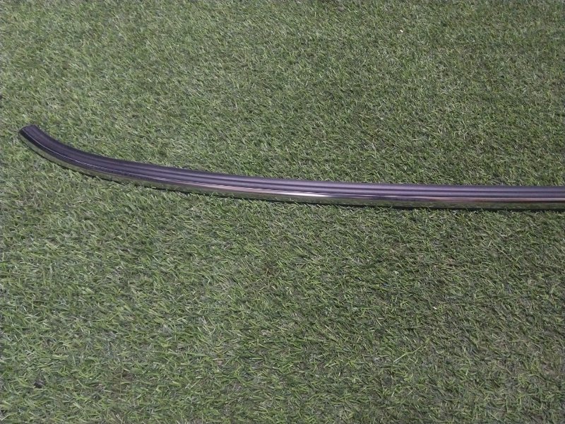 Молдинг заднего крыла правого