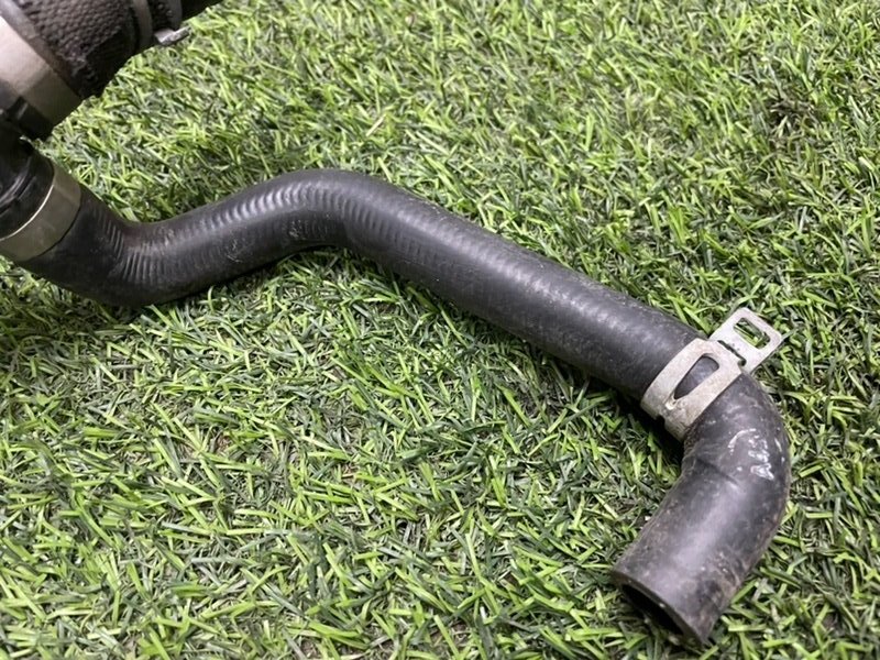 Трубка системы охлаждения